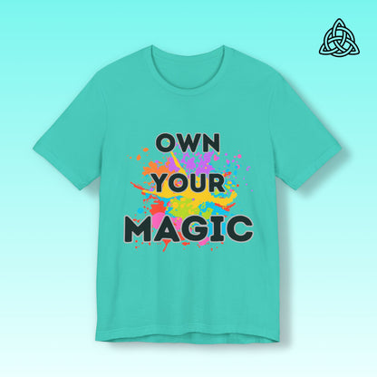 Magic Vibes Tee